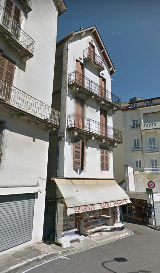 Chambre Chez Marie Et Didier 1 Minute A Pied Du Sanctuaire De 루르드 외부 사진