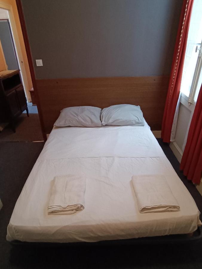 Chambre Chez Marie Et Didier 1 Minute A Pied Du Sanctuaire De 루르드 외부 사진