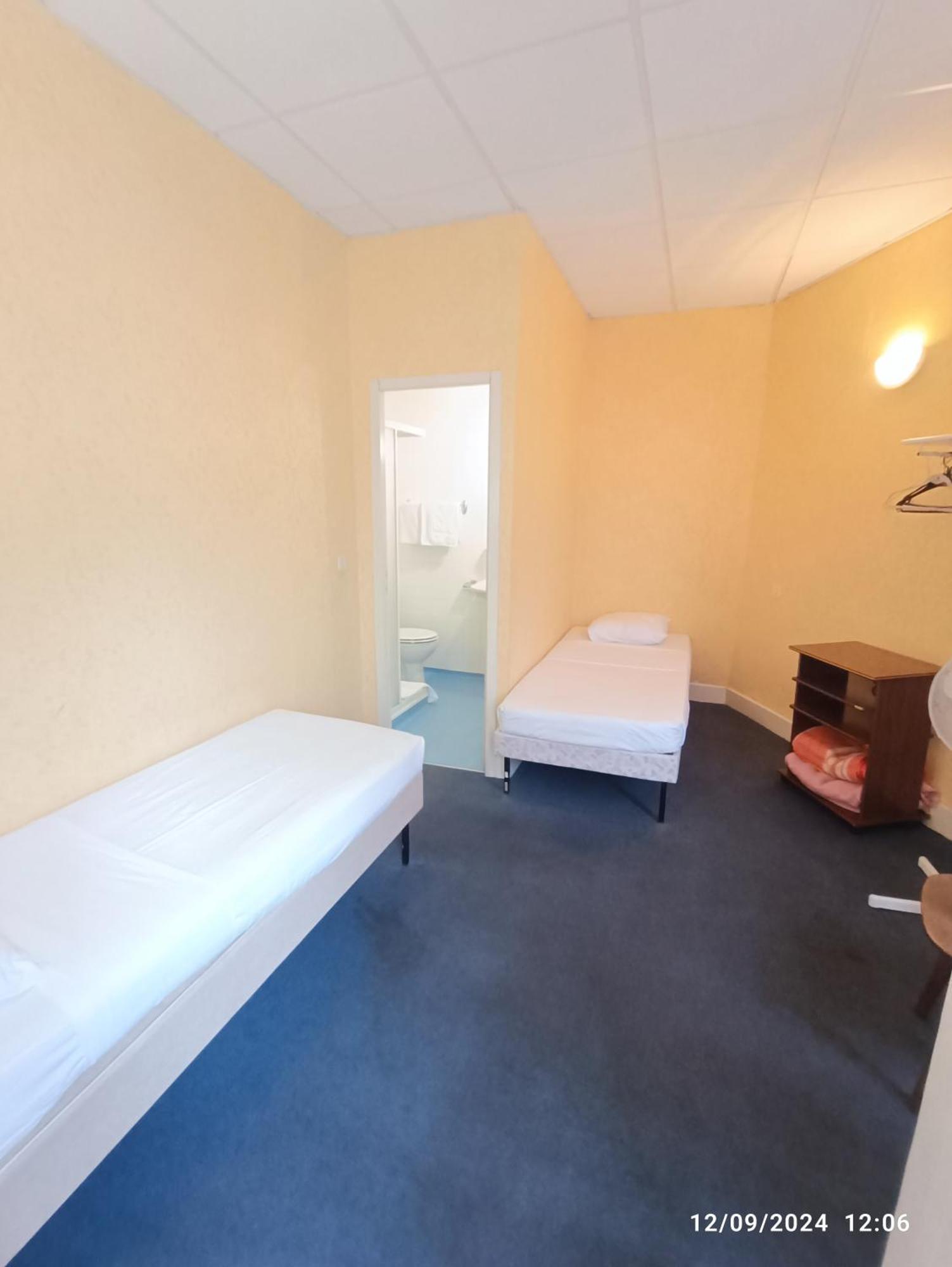 Chambre Chez Marie Et Didier 1 Minute A Pied Du Sanctuaire De 루르드 외부 사진