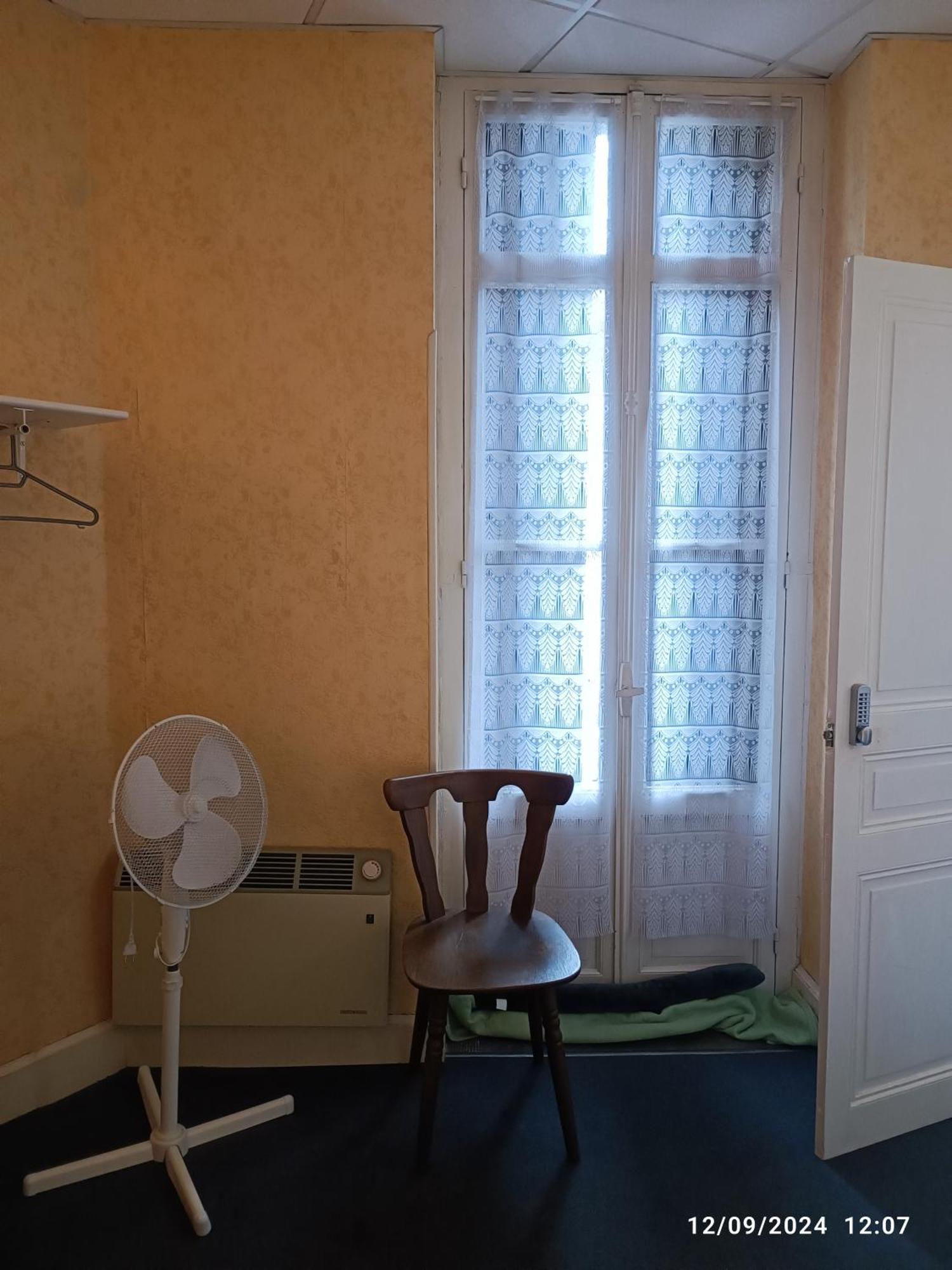 Chambre Chez Marie Et Didier 1 Minute A Pied Du Sanctuaire De 루르드 외부 사진